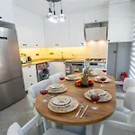 Detached With Private Pool In Inlice 费特希耶