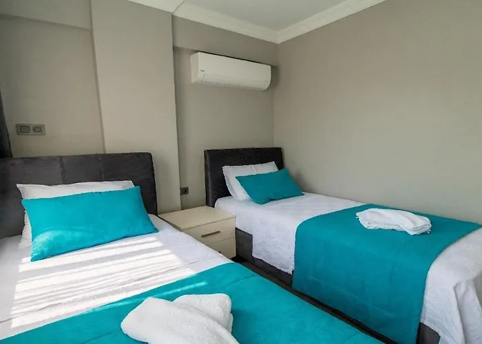 Detached With Private Pool In Inlice *