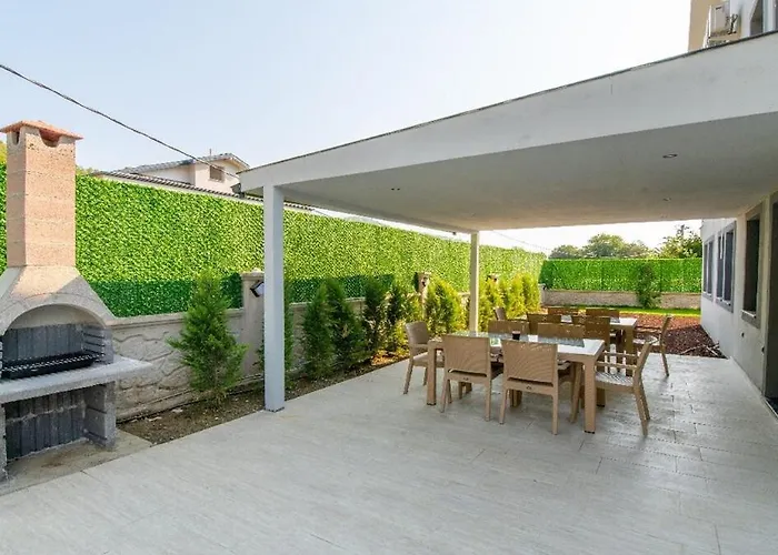 Detached With Private Pool In Inlice Villa *