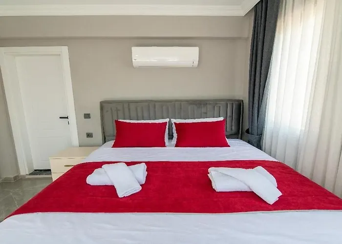 Villa Detached With Private Pool In Inlice *