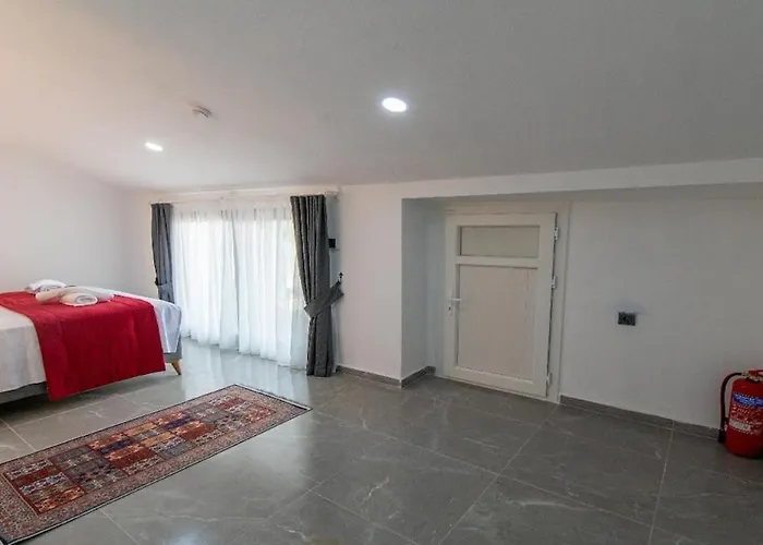 Detached With Private Pool In Inlice Villa